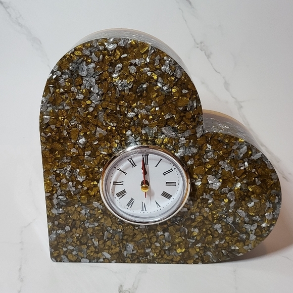Resin Rock Clock - Picture 5 of 5